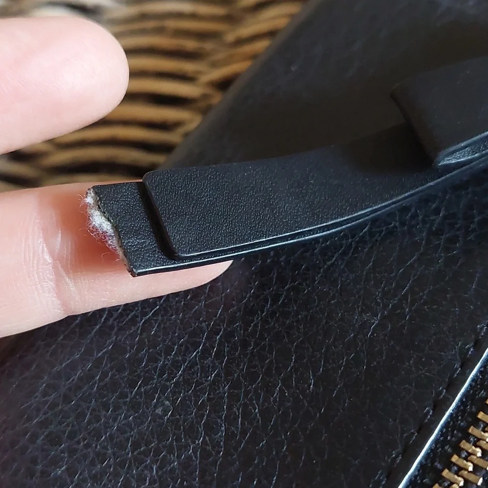 Kate Spade Leather Wallet *Final Price* - Picture 12 of 16